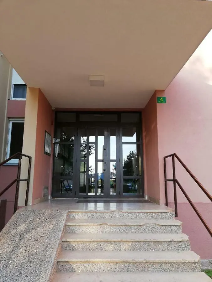 Apartment White Pula